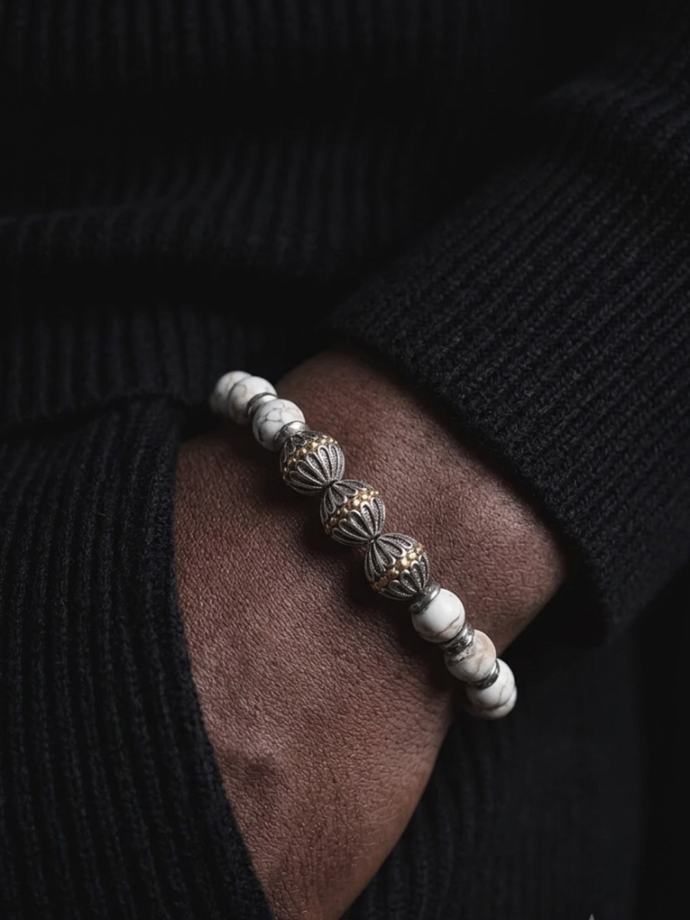 Altius Handmade Howlite & Tibetan Bead Bracelet